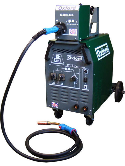 R098.6221 synergic mig welder